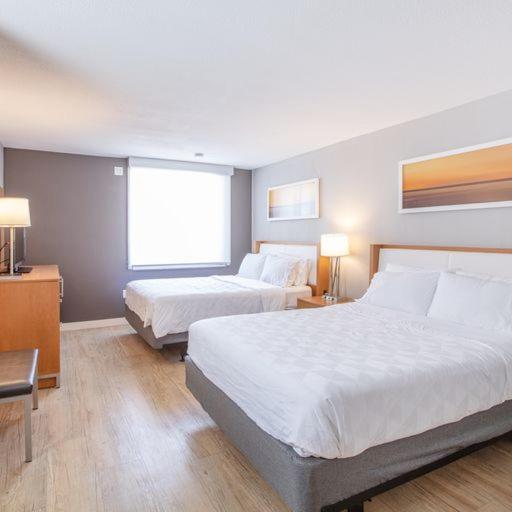 Standard Room with Two Queen Beds