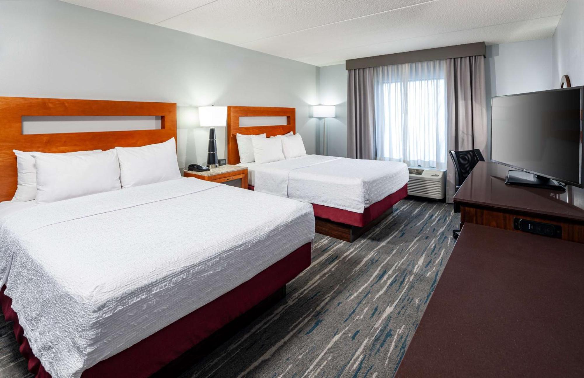Room with Two Queen Beds - Non-Smoking