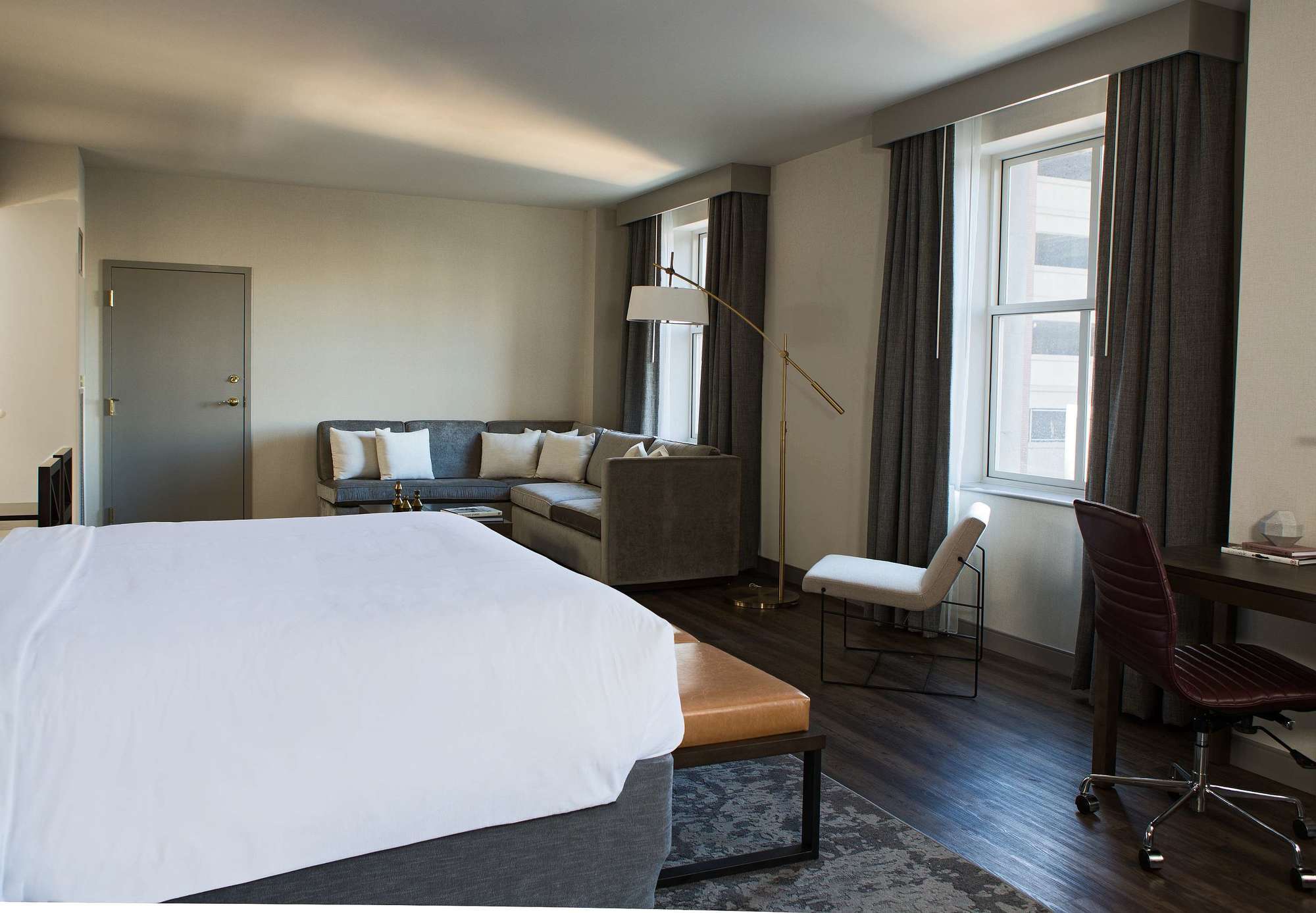 Junior King Suite - Low floor,557981733:JPEG