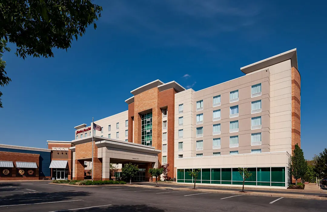 Hampton Inn & Suites St. Louis At Forest Park-1