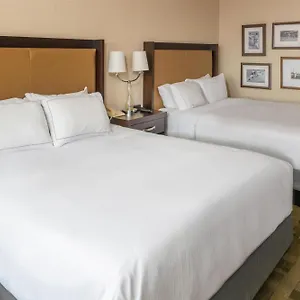 Hilton St. Louis At The Ballpark: What To Expect From 4 star Hotel With