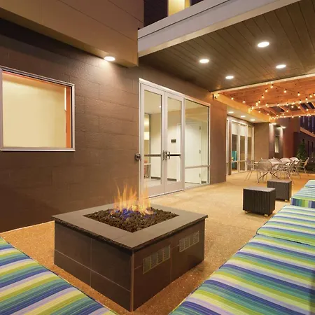 Home2 Suites St. Louis / Forest Park-2