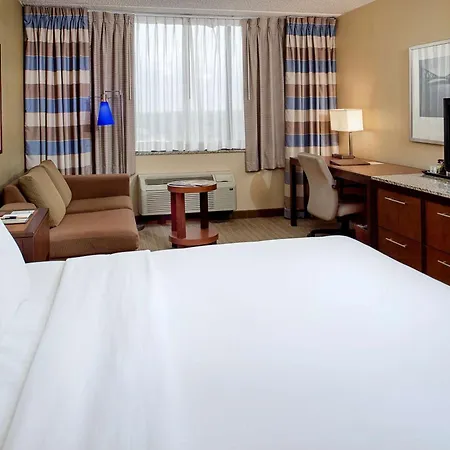 Doubletree By Hilton St. Louis At Westport-2